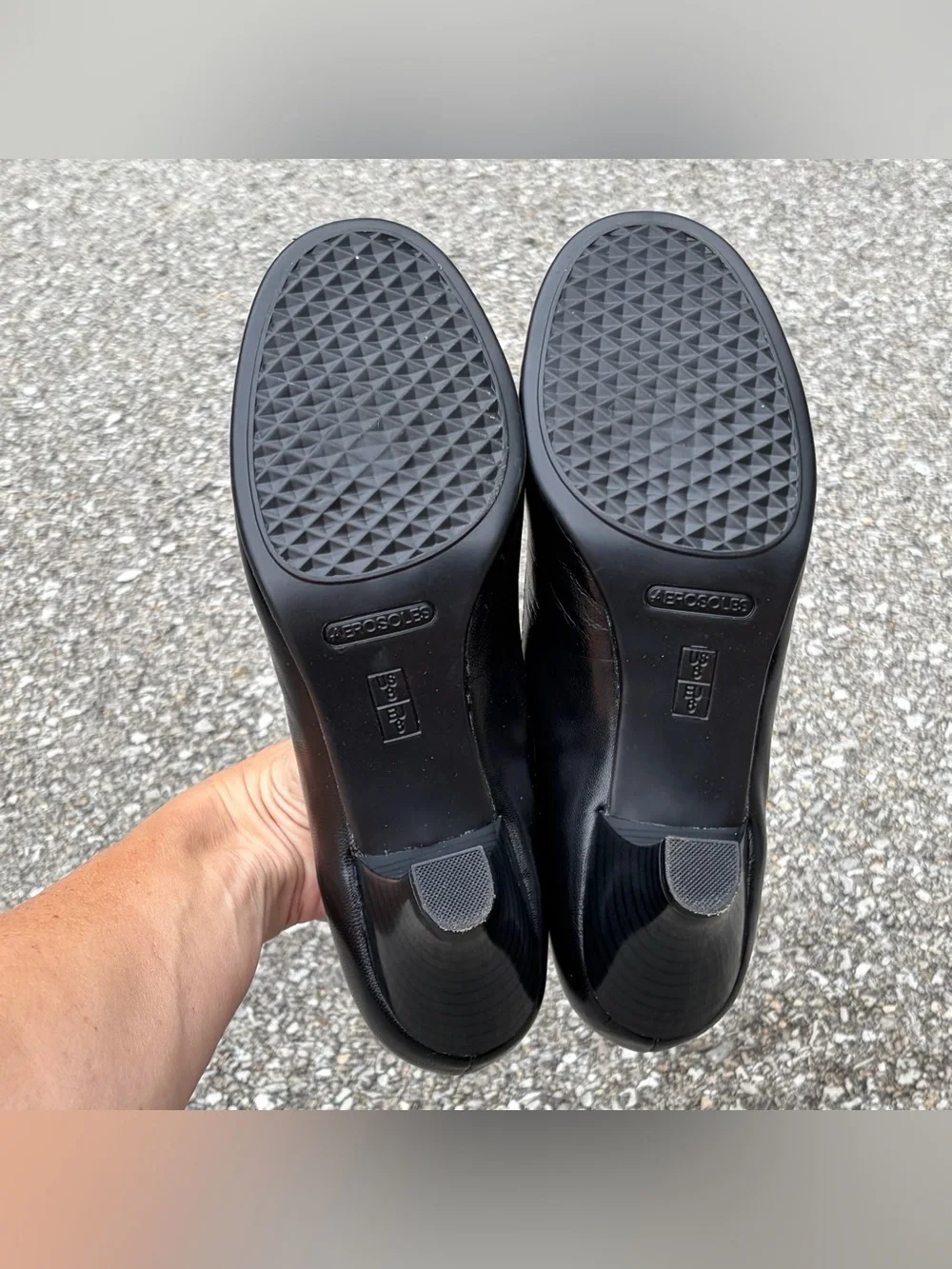 Aerosoles Y2K Black Leather Round Toe Low Heel Pumps Classic Minimalist Womens 8